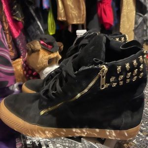 Betsy Johnson Tennis